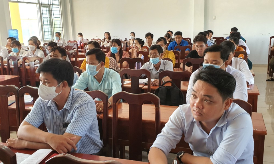 Tân Thạnh khai giảng lớp Sơ cấp Lý luận Chính trị năm 2022.