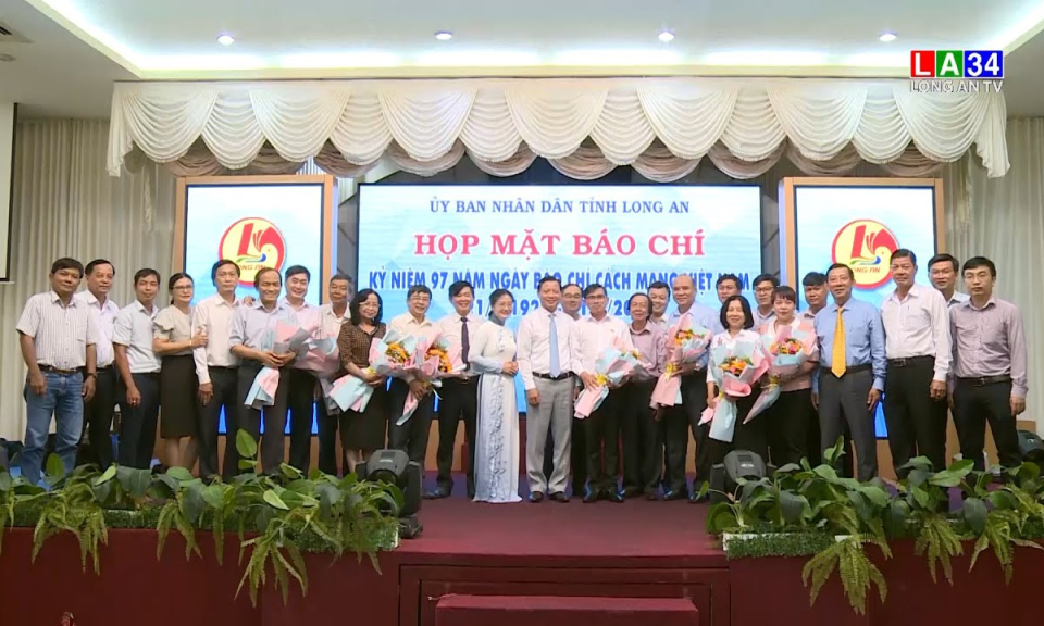 Họp mặt báo chí kỷ niệm 97 năm Ngày Báo chí Cách mạng Việt Nam