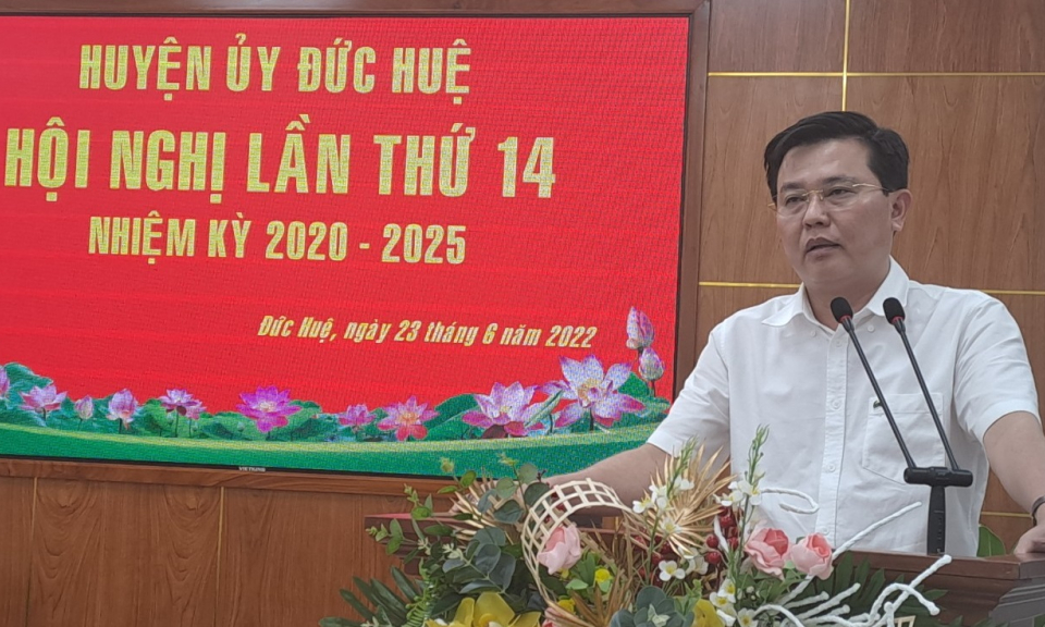 Đức Huệ tổ chức hội nghị Huyện ủy lần thứ 14 nhiệm kỳ 2020 – 2025