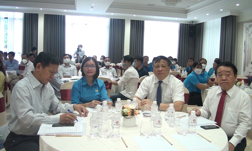Hội thảo tăng cường các hoạt động phòng, chống HIV/AIDS nơi làm việc