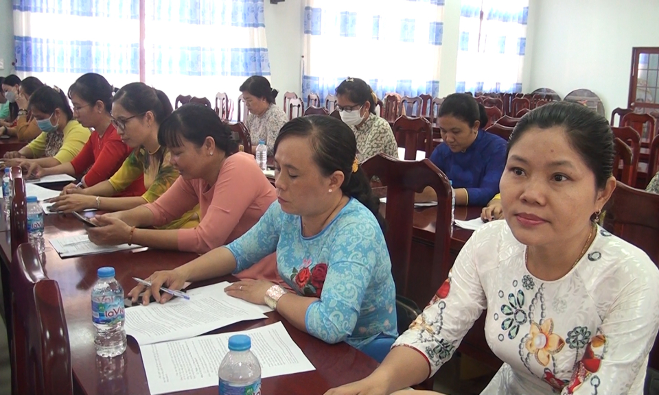 Hội Phụ nữ huyện Đức Hòa tổ chức Hội nghị Ban Chấp hành lần thứ V, nhiệm kỳ 2021-2026
