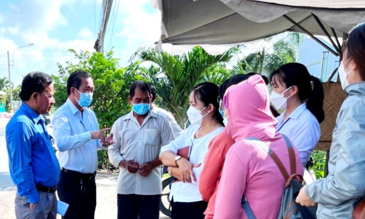 Cần Đước tập huấn công tác giám sát, xử lý ổ dịch sốt xuất huyết trong cộng đồng