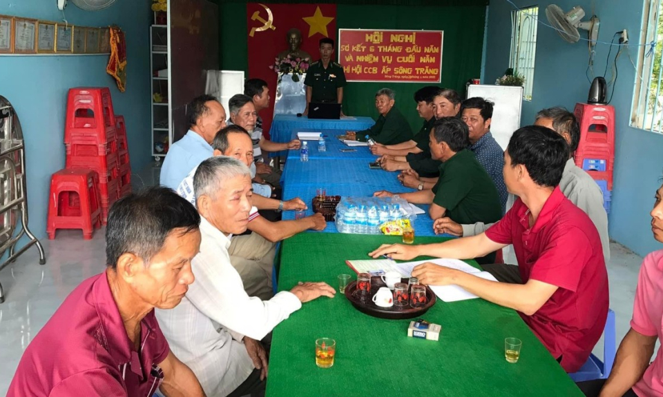 Tân Hưng: Đồn Biên phòng Sông Trăng tuyên truyền Luật Biên phòng Việt Nam