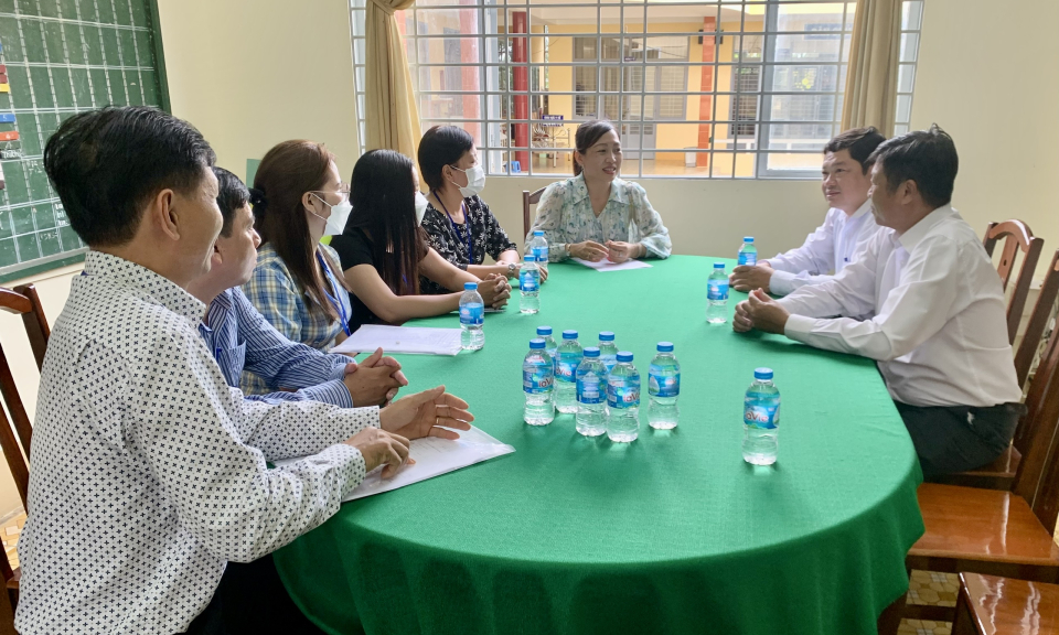 Lãnh đạo huyện Châu Thành kiểm tra công tác chuẩn bị kỳ thi tốt nghiệp THPT năm 2022