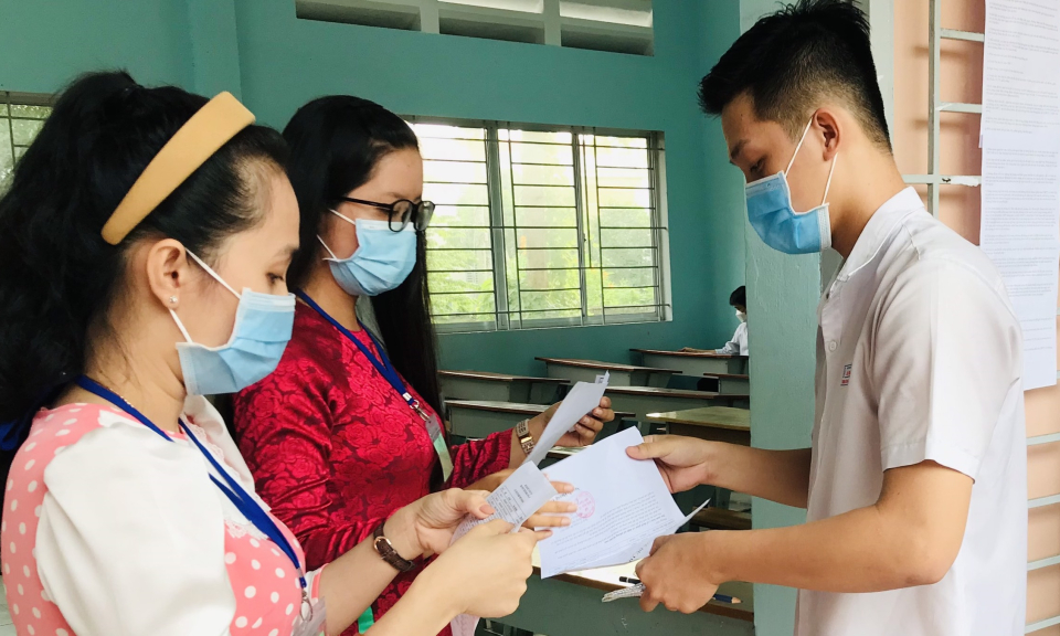 Cần Giuộc 1.708 thí sinh bước vào kỳ thi Tốt nghiệp THPT năm 2022