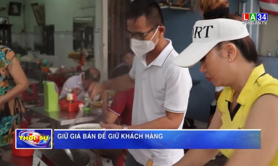 Giữ giá bán để giữ khách hàng