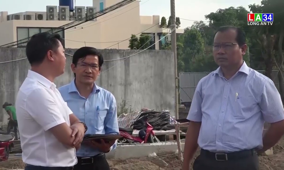 Cần Giuộc: Bí thư huyện ủy làm việc với công ty cổ phần đầu tư xây dụng An Phú Sinh
