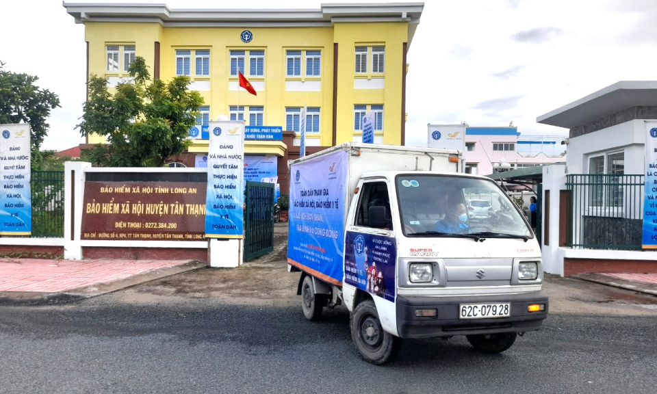 Tân Thạnh ra quân và truyền thông hưởng ứng Ngày BHYT Việt Nam 01/7