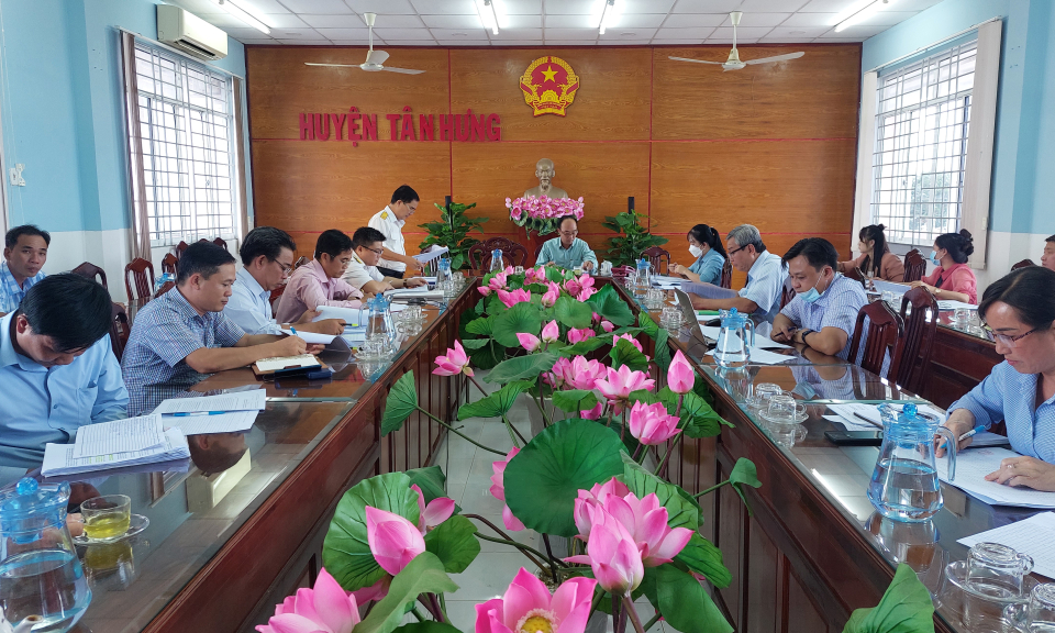 Tân Hưng sơ kết công tác thu ngân sách 6 tháng năm 2022
