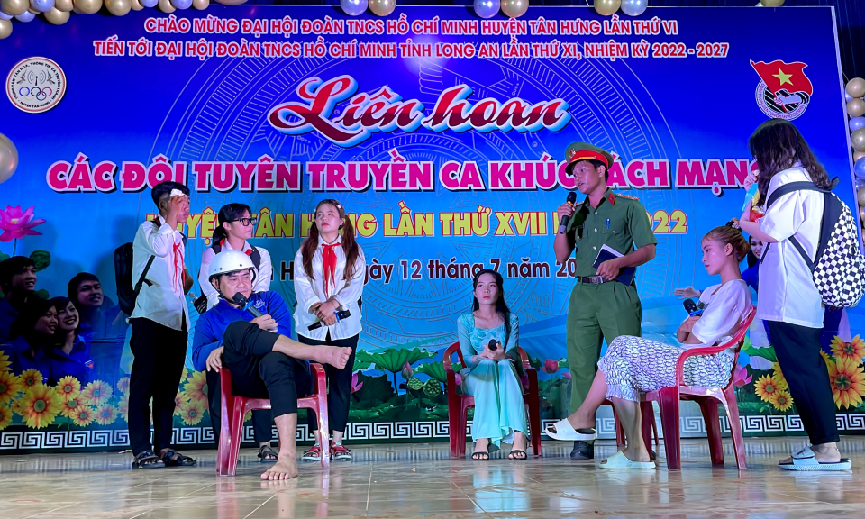 Tân Hưng liên hoan các Đội tuyên truyền ca khúc cách mạng