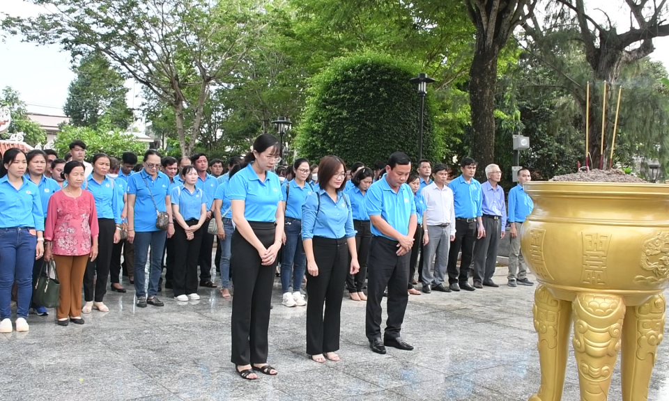 Liên đoàn Lao động huyện Đức Hòa về nguồn năm 2022