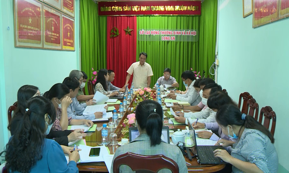 Bộ Lao động - Thương binh và Xã hội làm việc với tỉnh Long An về chính sách hỗ trợ tiền thuê nhà cho người lao động