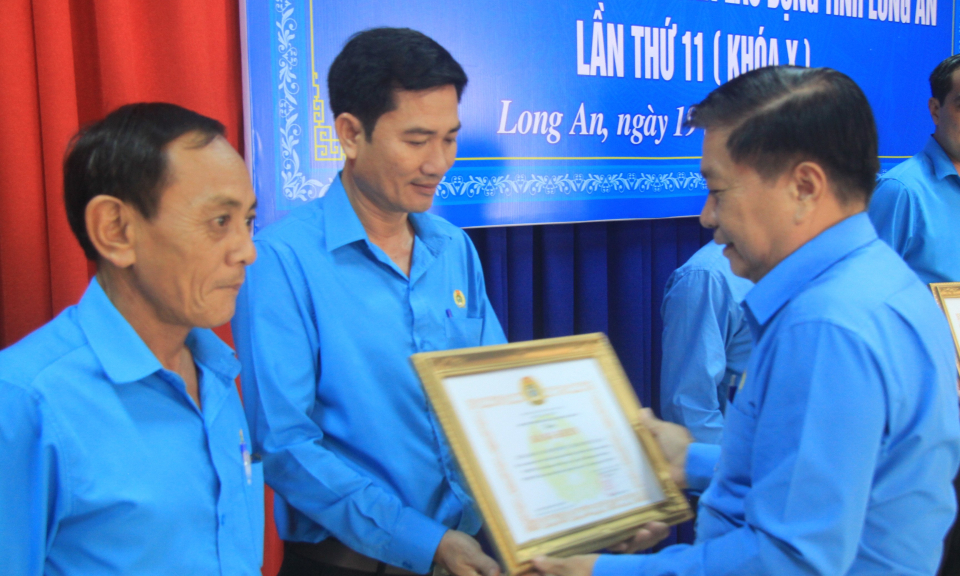 Liên đoàn Lao động (LĐLĐ) tỉnh Long An tổ chức hội nghị Ban chấp hành lần thứ 11 (khóa X)