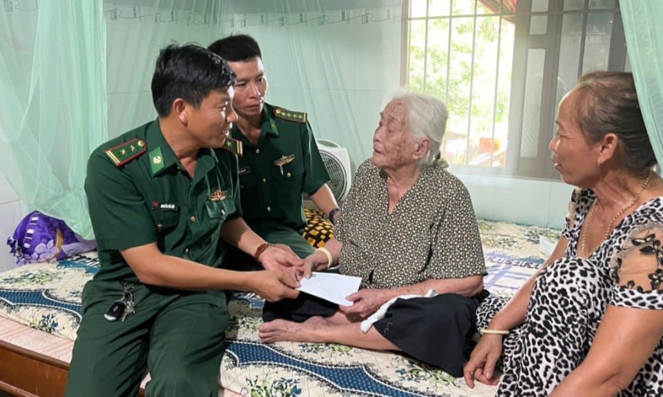 Đồn Biên phòng Sông Trăng với hoạt động tri ân hướng tới kỷ niệm 75 năm Ngày Thương binh, Liệt sĩ