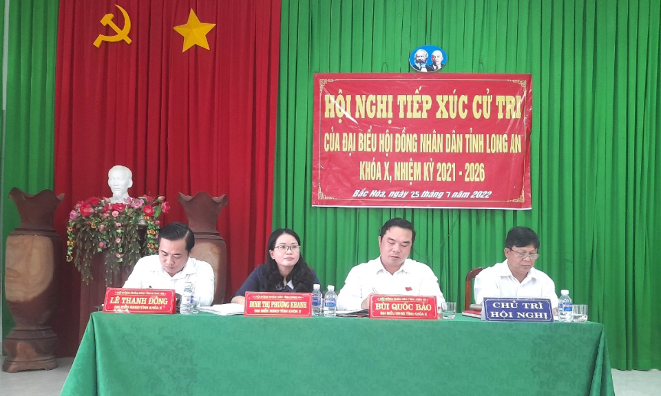 Đại biểu HĐND tỉnh Long An tiếp xúc cử tri tại huyện Tân Thạnh