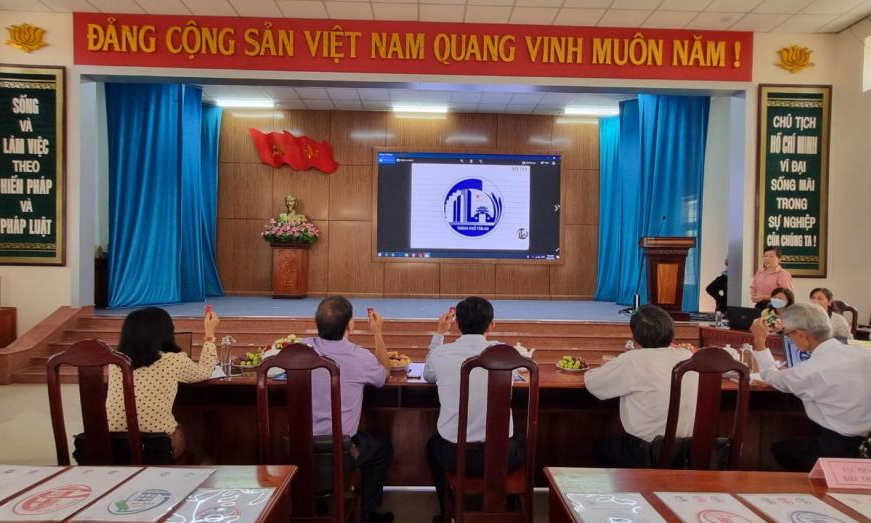 Thành phố Tân An chấm giải Hội thi thiết kế Biểu trưng (Logo) và Khẩu hiệu (Slogan)