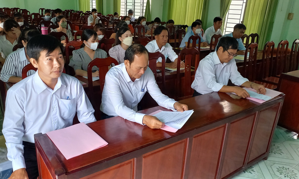 Đức Hoà khai giảng lớp sơ cấp lý luận chính trị năm 2022