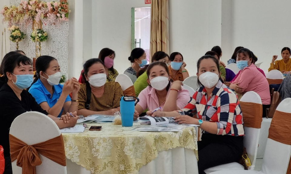 Thành phố Tân An tập huấn phân loại rác tại nguồn 