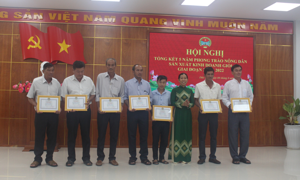 Đức Huệ tổng kết 05 năm phong trào nông dân thi đua sản xuất kinh doanh giỏi, giai đoạn 2017 – 2022