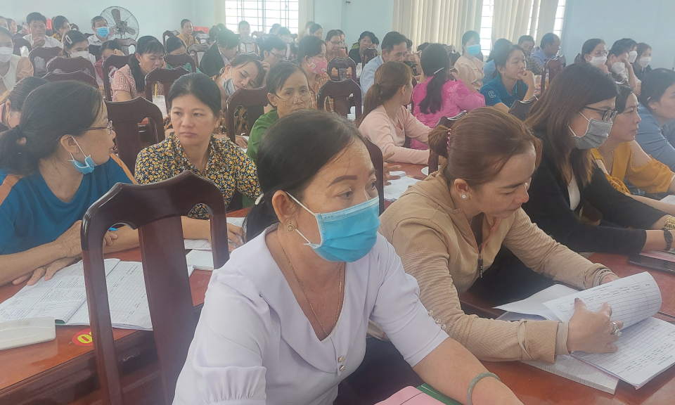 Tân Hưng tập huấn cộng tác viên Dân số, Gia đình và Trẻ em năm 2022