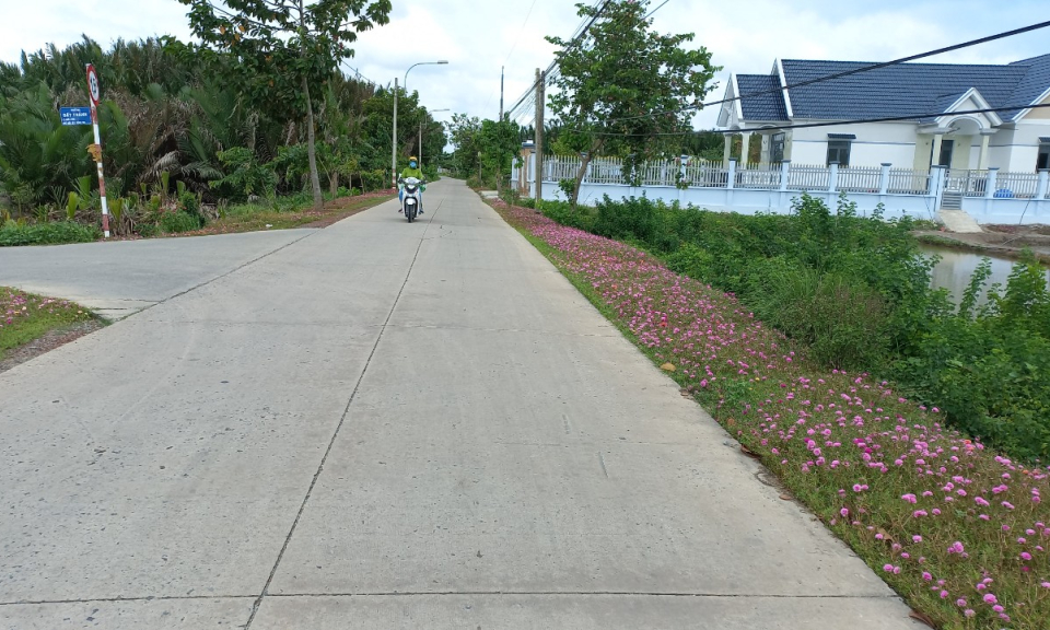  Bí thư Huyện ủy Cần Giuộc làm việc Đảng ủy xã Phước Vĩnh Đông