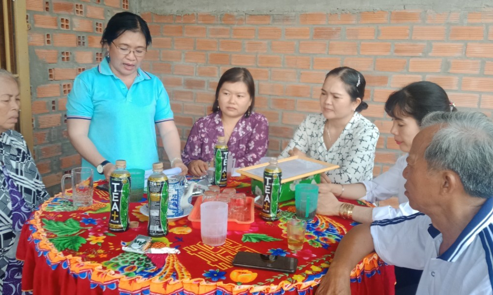 Phường Tân Khánh, TP Tân An trao tặng nhà "Mái ấm tình thương" 