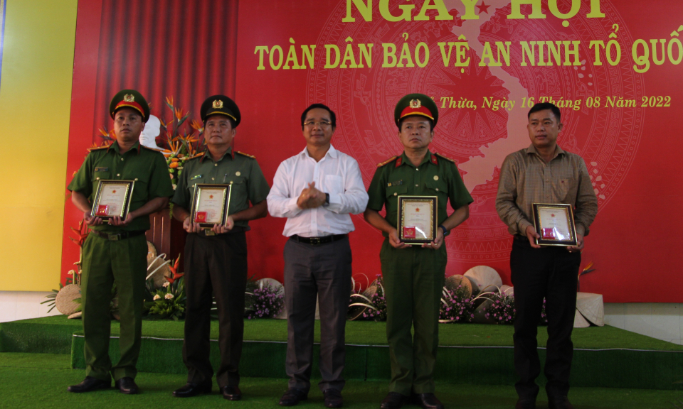 Thủ Thừa tổ chức điểm ngày hội Toàn dân bảo vệ an ninh Tổ quốc