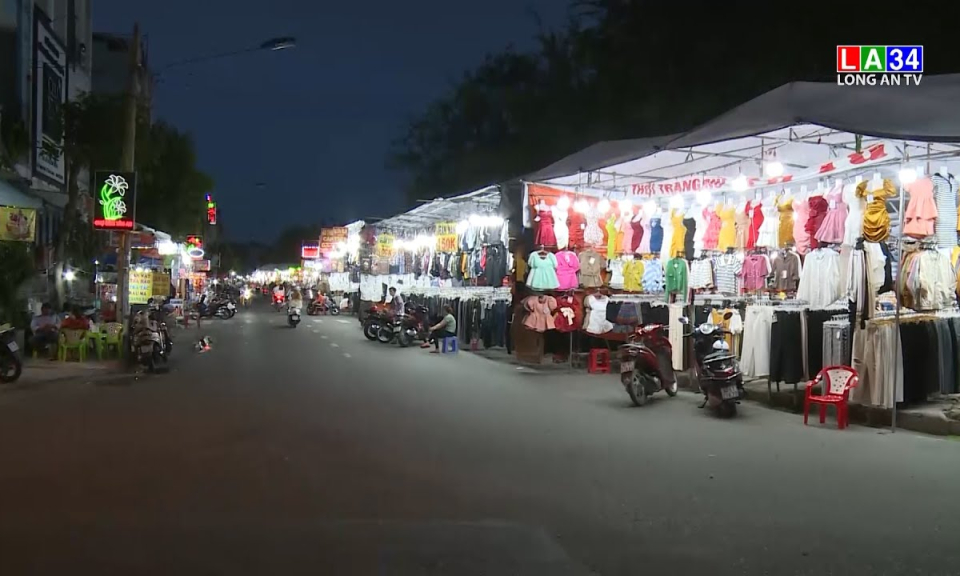 Hòa cùng nhịp sống chợ đêm