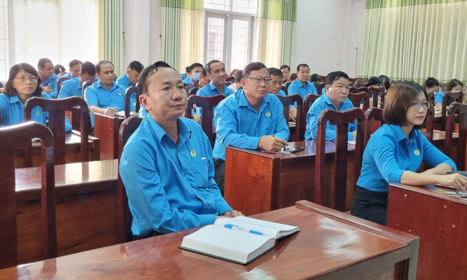 Liên đoàn Lao động tỉnh tập huấn truyền thông mạng xã hội