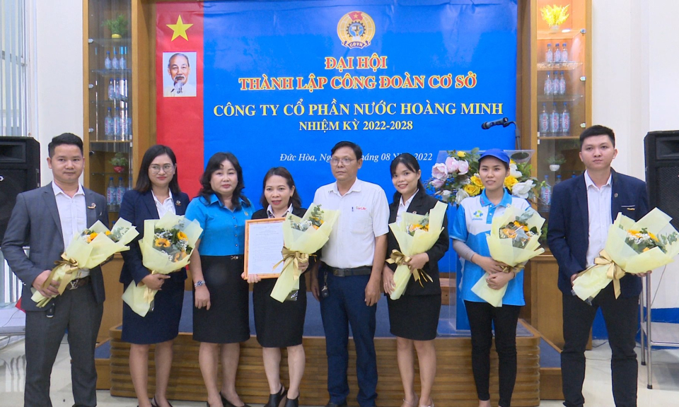 Thành lập Công đoàn cơ sở Chi nhánh công ty Cổ phần Nước Hoàng Minh