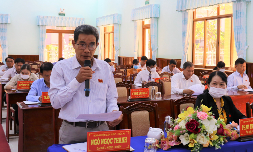 Hội đồng Nhân dân huyện Cần Đước tổ chức phiên giải trình
