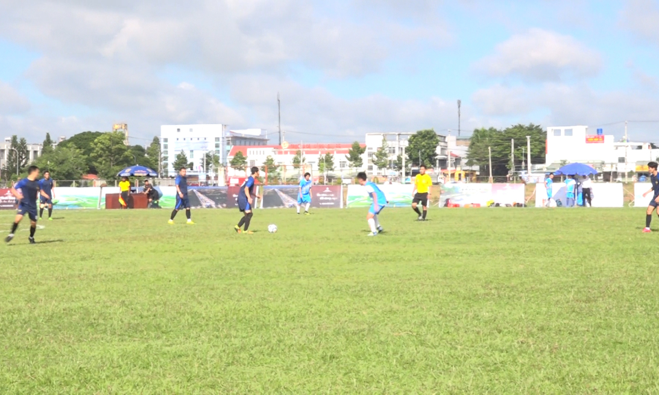 Đức Hoà khai mạc giải bóng đá nam năm 2022