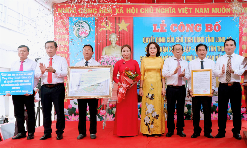 Tân Thạnh: xã Tân Lập đạt chuẩn nông thôn mới nâng cao