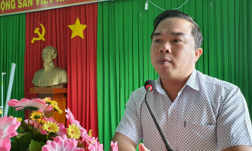Bí thư Huyện ủy Tân Thạnh làm việc vơi xã Nhơn Hòa về xây dựng xã Nông thôn mới