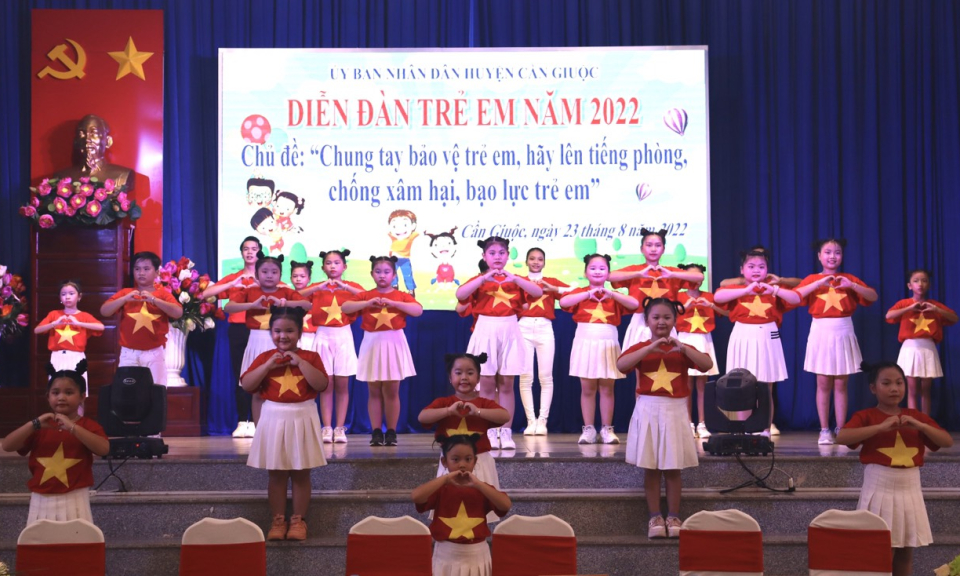 Cần Giuộc tổ chức diễn đàn trẻ em