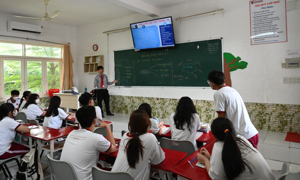 Bến Lức chủ động chuẩn bị các điều kiện dạy và học chương trình phổ thông mới lớp 10