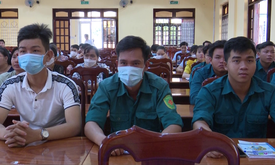 Tân Trụ tổ chức bồi dưỡng kiến thức quốc phòng và an ninh cho đối tượng 4
