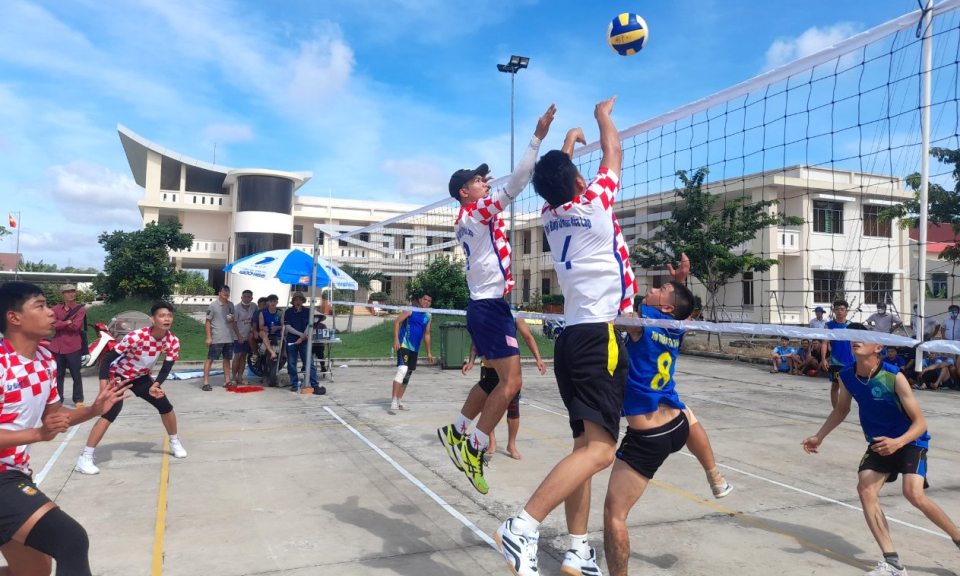 Tân Thạnh tổ chức giải bóng chuyền vô địch huyện năm 2022