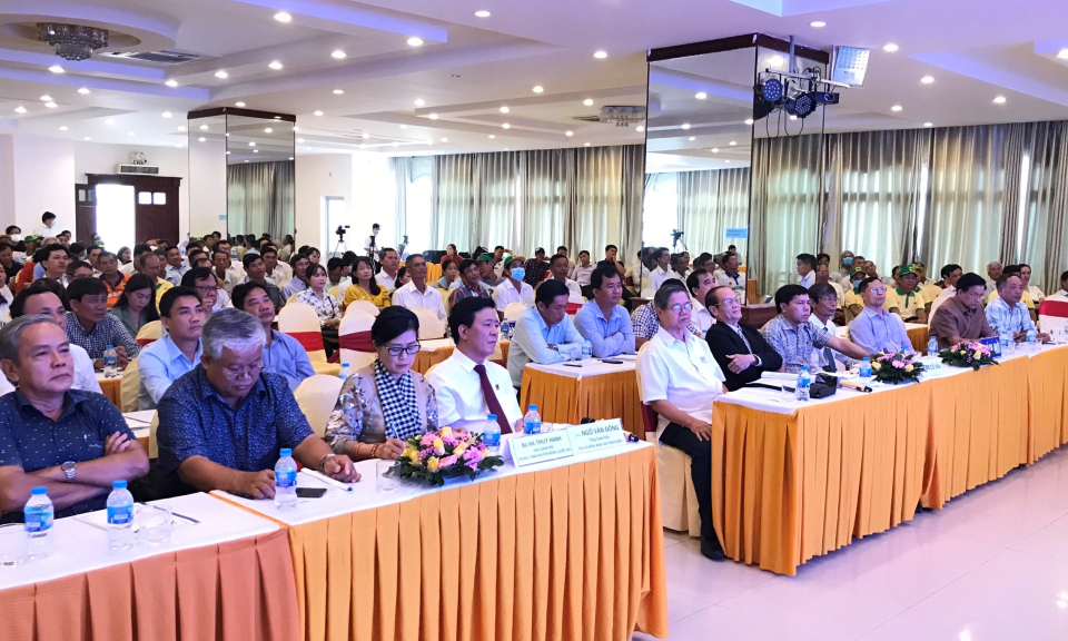 Hội thảo Tổng kết chương trình Canh tác lúa thông minh thích ứng với biến đổi khí hậu