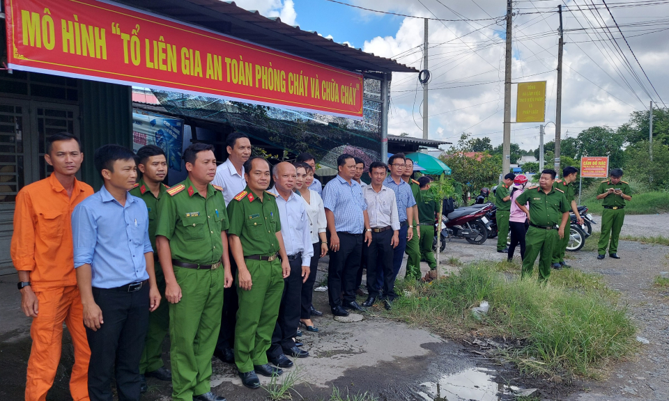 Thạnh Hóa triển khai thực hiện mô hình “Tổ liên gia an toàn phòng cháy chữa cháy”