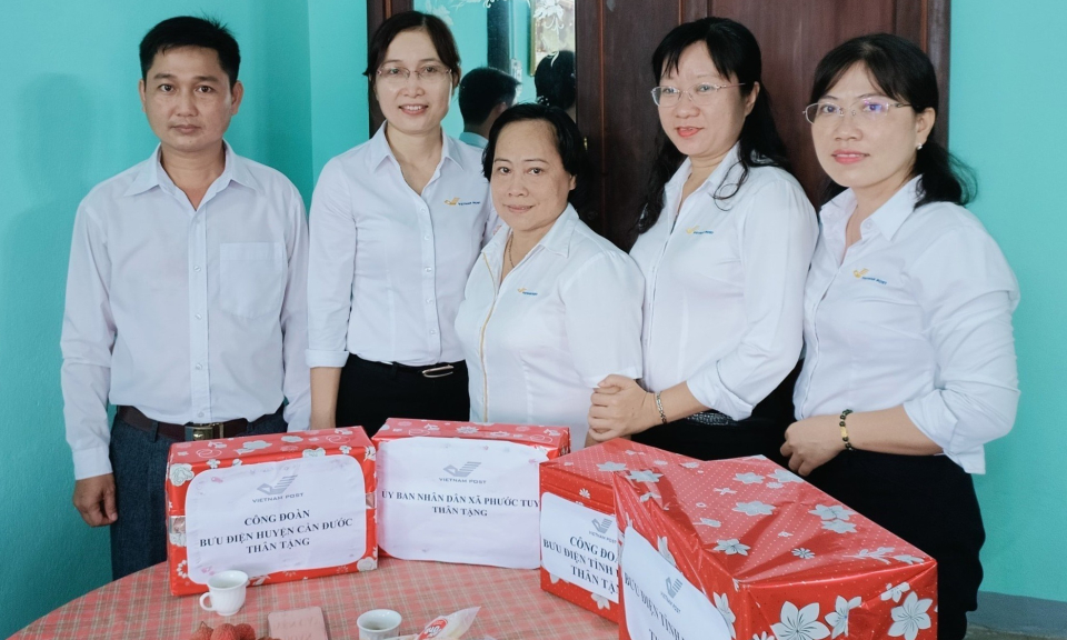Cần Đước có gần 22.000 lao động hỗ trợ tiền thuê nhà trọ