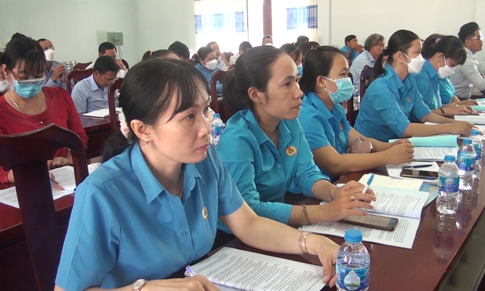 Đức Hòa bồi dưỡng, tập huấn cán bộ công đoàn các cấp năm 2022