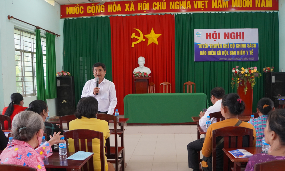 Huyện Mộc Hóa tuyên truyền BHXH tự nguyện BHYT hộ gia đình