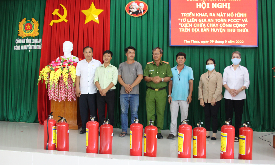Thủ Thừa ra mắt mô hình Tổ liên gia an toàn phòng, cháy chữa cháy