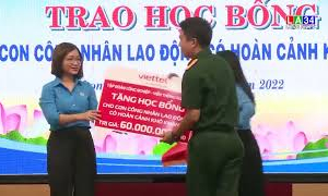 Tuyên dương, khen thưởng và trao học bổng cho con đoàn viên công đoàn vượt khó, học giỏi