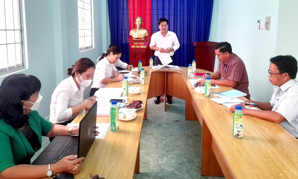 HĐND huyện Tân Thạnh giám sát công tác Tài nguyên và Môi trường