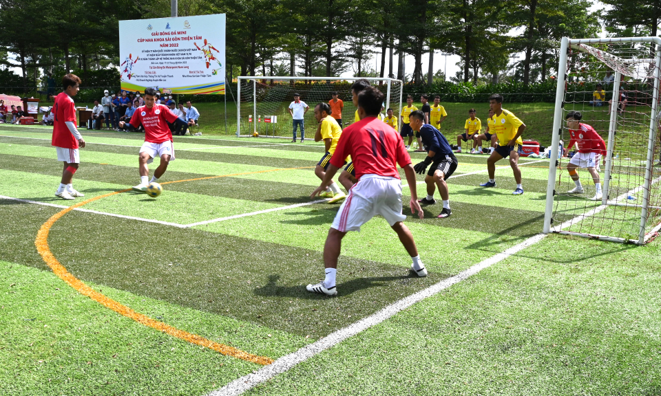 Bế mạc giải bóng đá mini cúp Nha Khoa Sài Gòn Thiện Tâm, lần thứ I năm 2022