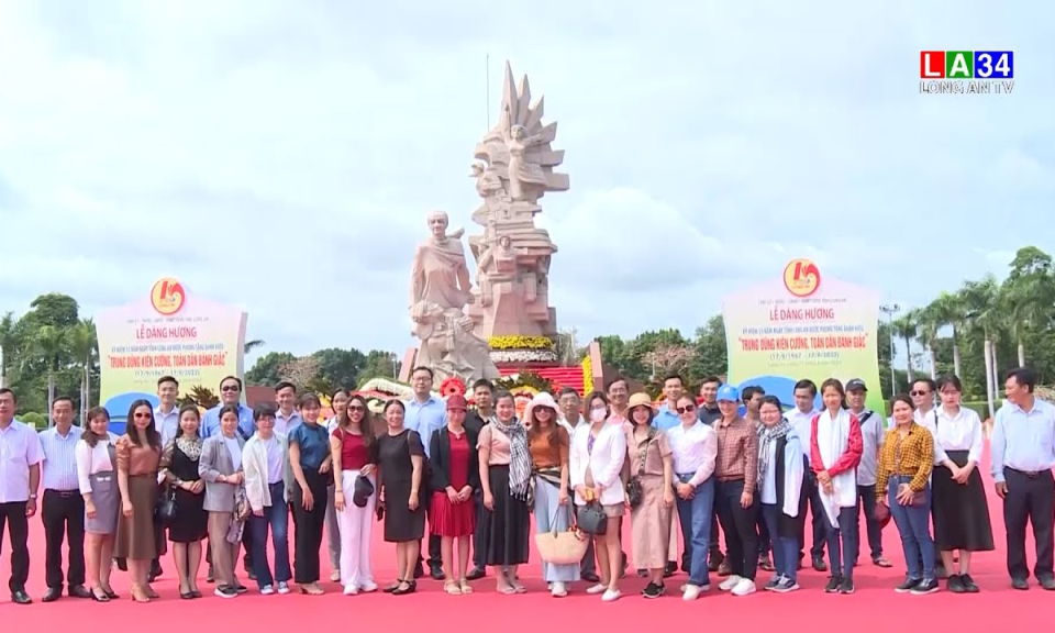 Cơ hội và thách thức du lịch đường sông đôi dòng Vàm Cỏ