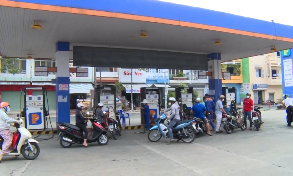 Hơn 3.200 lượt giám sát cửa hàng kinh doanh xăng dầu trong quý III/2022