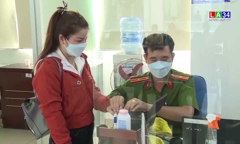 Sử dụng thông tin công dân thay cho việc xuất trình sổ hộ khẩu